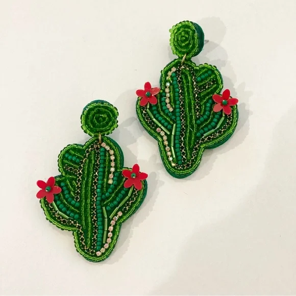 Green cactus earrings beaded handmade cacti southwest western cowboy Arizona